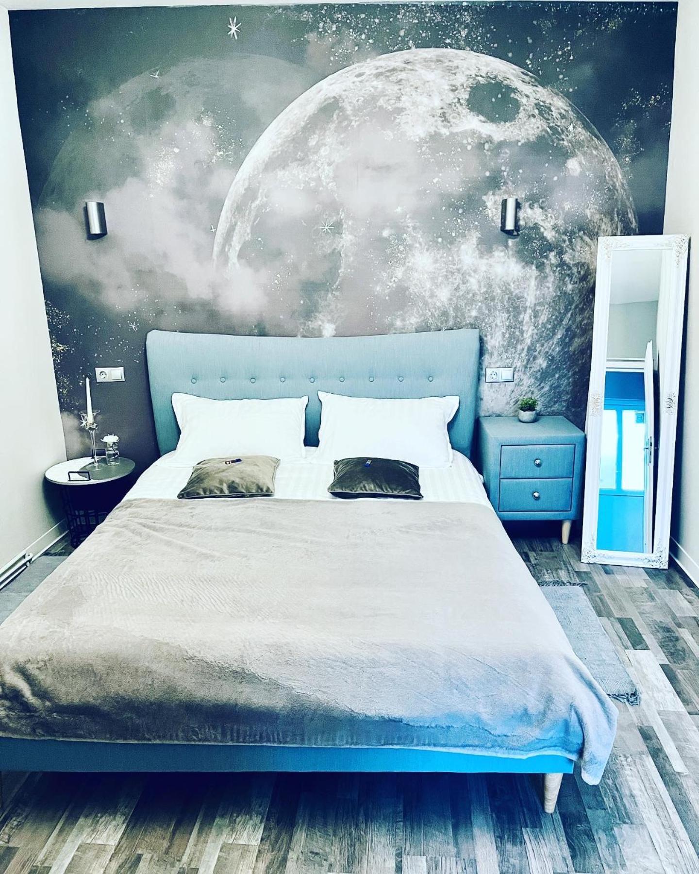 Moon And Sun Apartments Sibiu Esterno foto