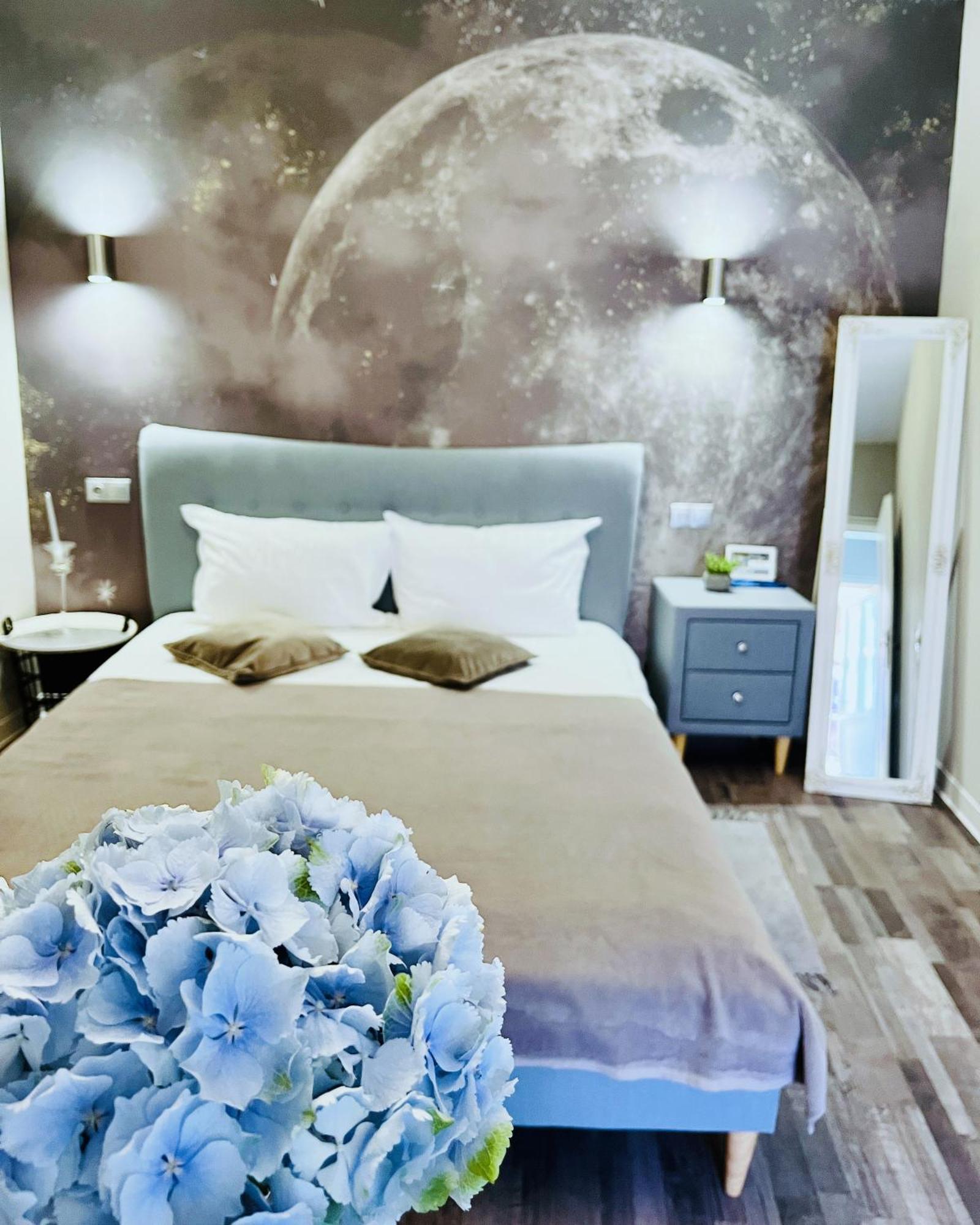 Moon And Sun Apartments Sibiu Esterno foto